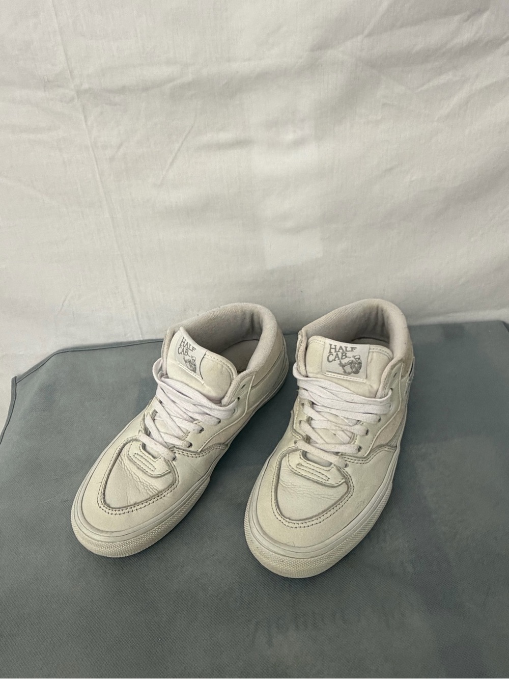 Vans Half Cab Skate Shoes Mens 7 Off White Used (B255)